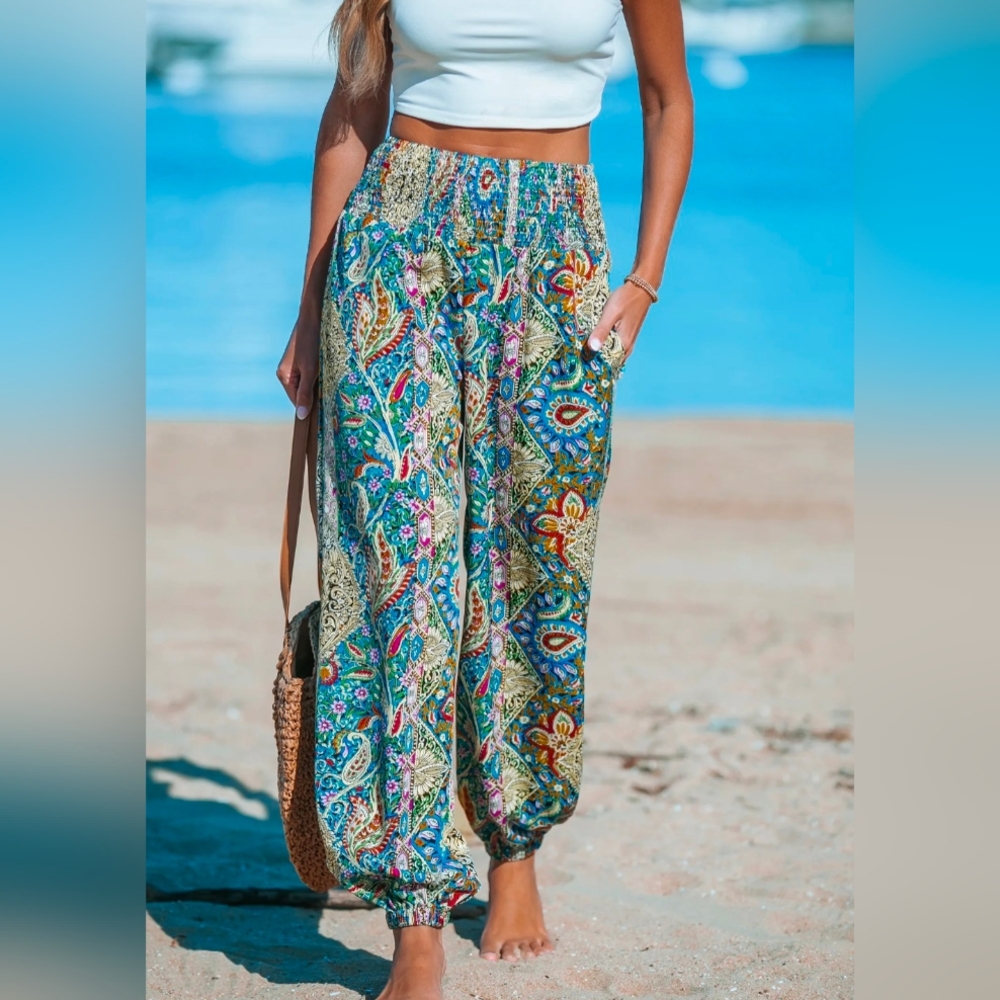 CUPSHE Paisley Smocked Waist Tapered Leg Pants • Size M